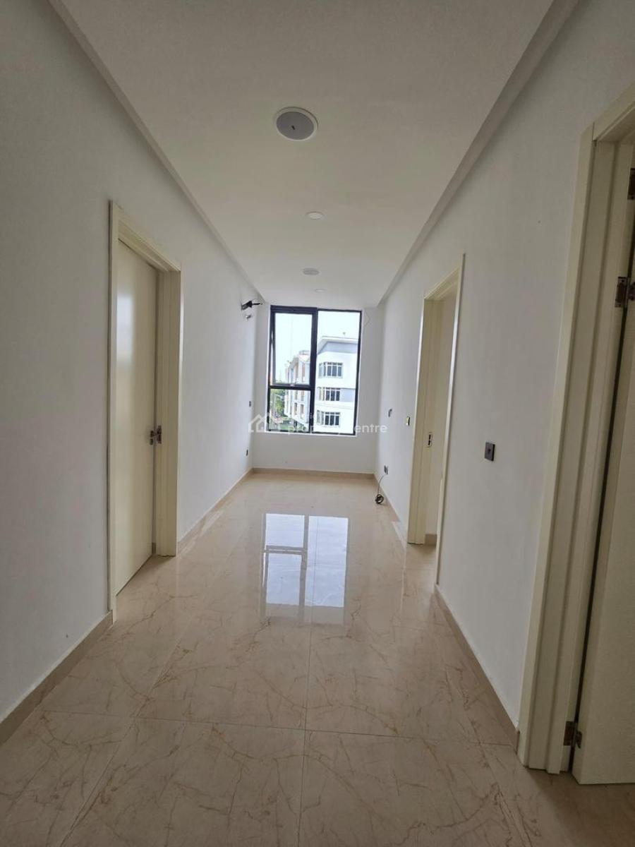 Beautiful 4 Bedroom Maisonette with Boys Quarters, Lekki Phase 1, Lekki, Lagos, Block of Flats for Sale