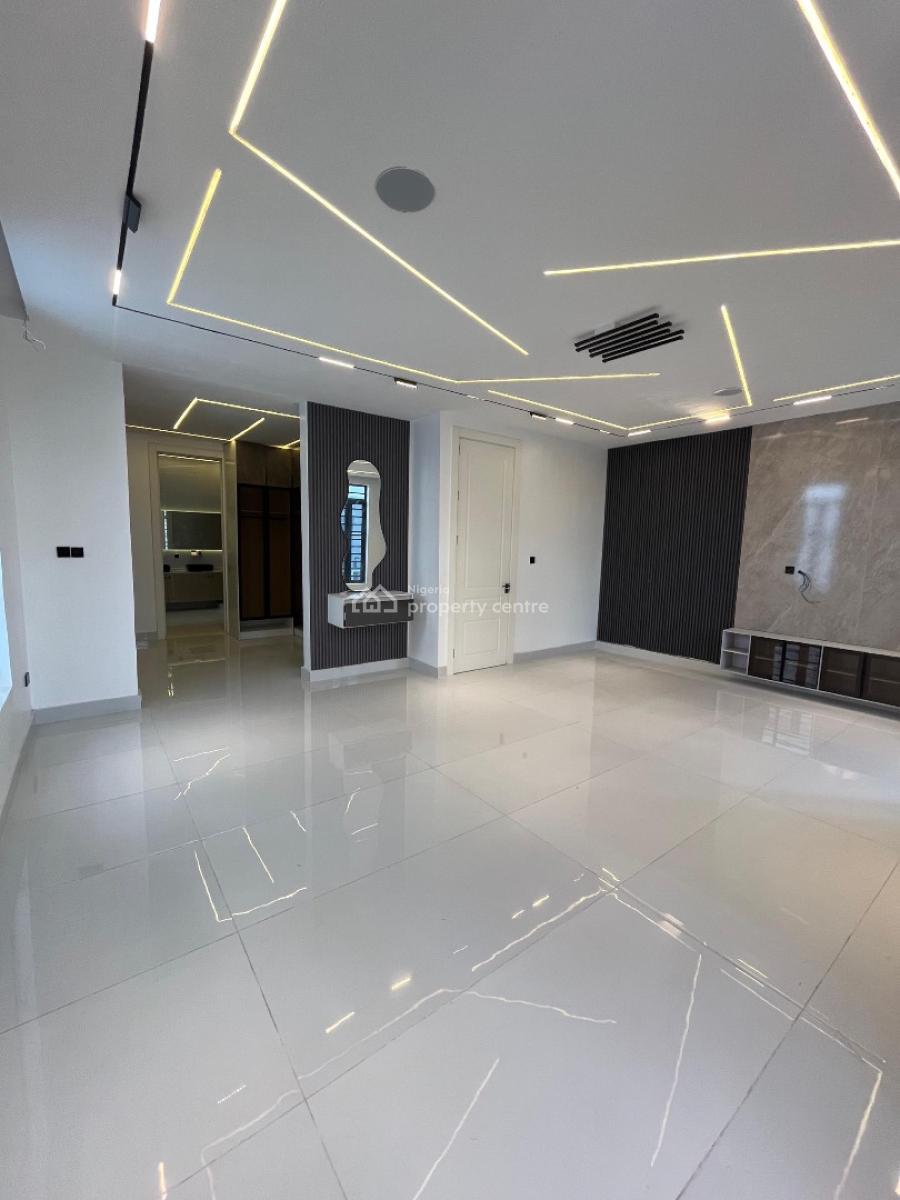 Lovely 5 Bedroom with Pool, Lekki Phase 1, Lekki, Lagos, Detached Duplex for Sale