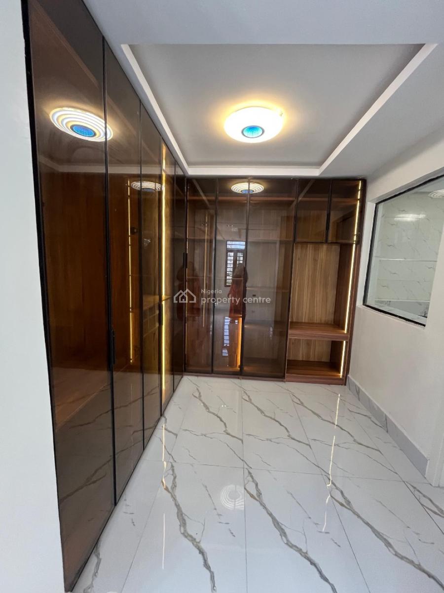 5 Bedroom with Pool, Lekki Phase 1, Lekki, Lagos, Detached Duplex for Sale