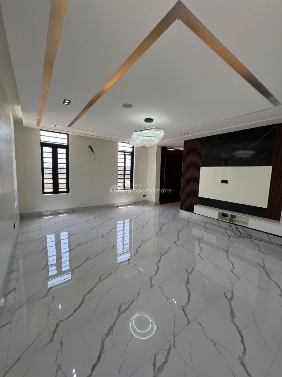 5 Bedroom with Pool, Lekki Phase 1, Lekki, Lagos, Detached Duplex for Sale