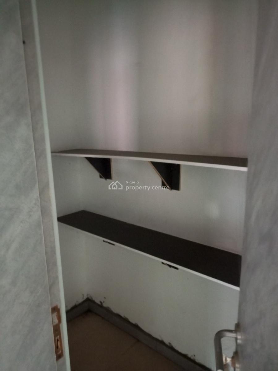 The Executive Suite Newly 2bedroom Flat, Millionaire Hangout Very Close to Express, Magboro, Ogun, Flat / Apartment for Rent