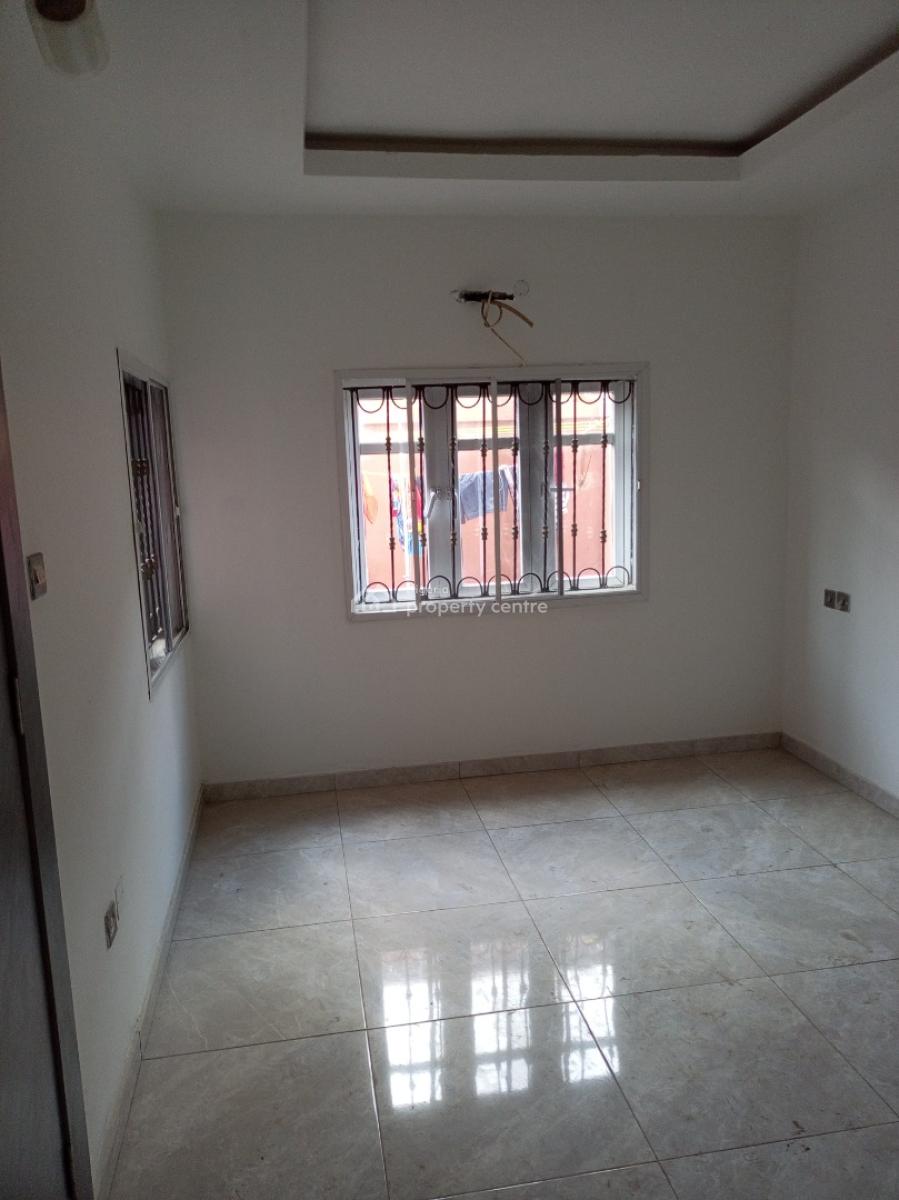 The Executive Suite Newly 2bedroom Flat, Millionaire Hangout Very Close to Express, Magboro, Ogun, Flat / Apartment for Rent