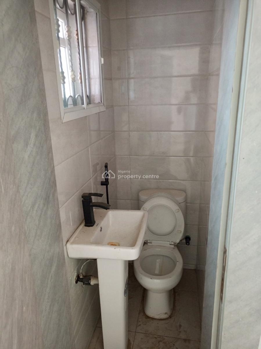 The Executive Suite Newly 2bedroom Flat, Millionaire Hangout Very Close to Express, Magboro, Ogun, Flat / Apartment for Rent