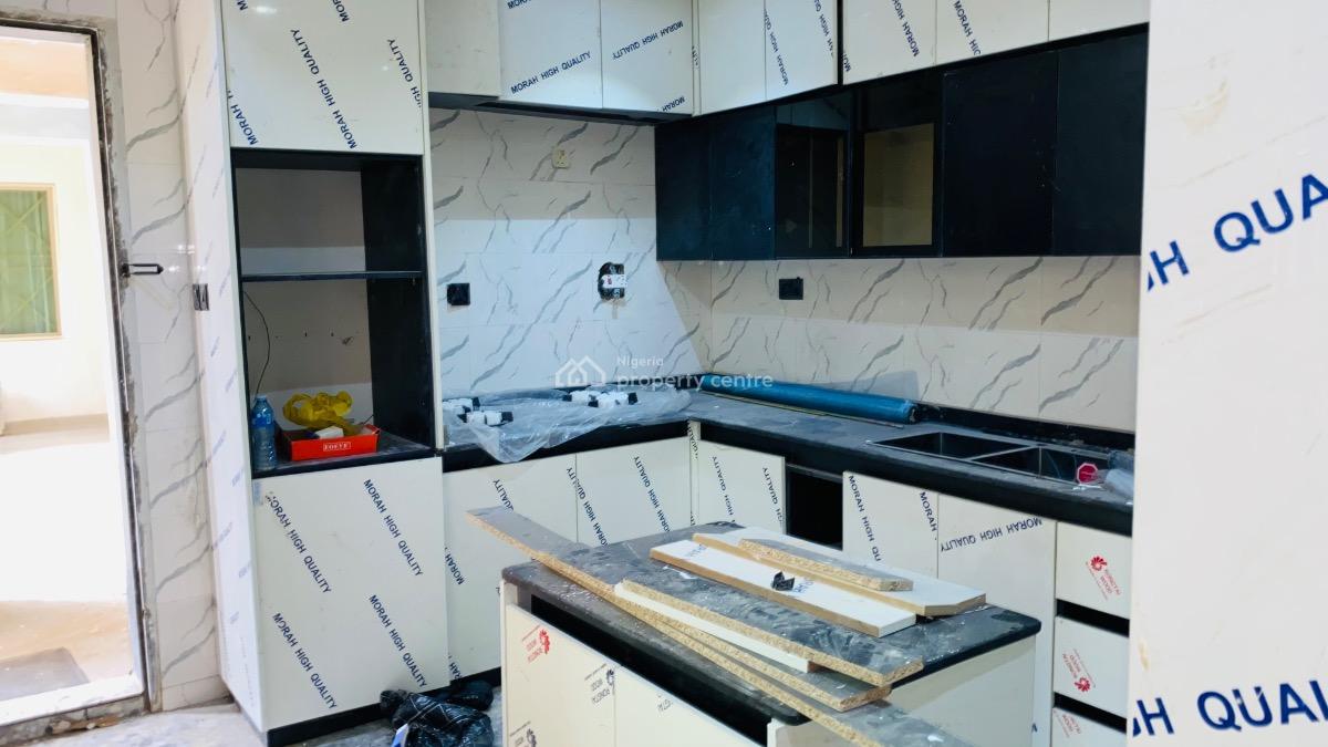 Renovated Three Bedrooms Flat with Bq, Within an Estate, Mabushi, Abuja, Flat / Apartment for Rent