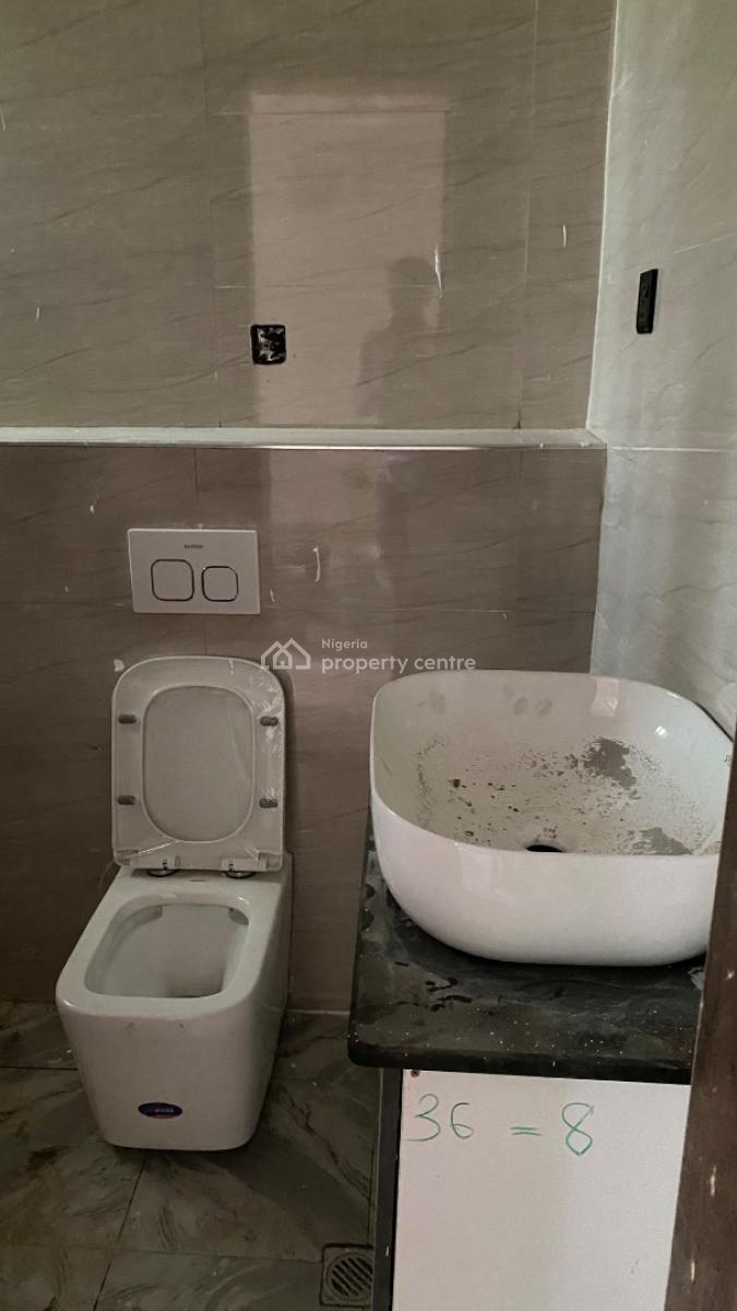 Renovated Three Bedrooms Flat with Bq, Within an Estate, Mabushi, Abuja, Flat / Apartment for Rent