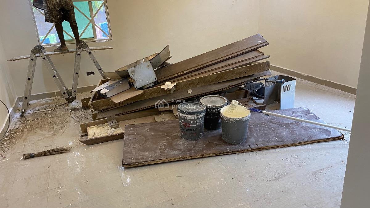 Renovated Three Bedrooms Flat with Bq, Within an Estate, Mabushi, Abuja, Flat / Apartment for Rent