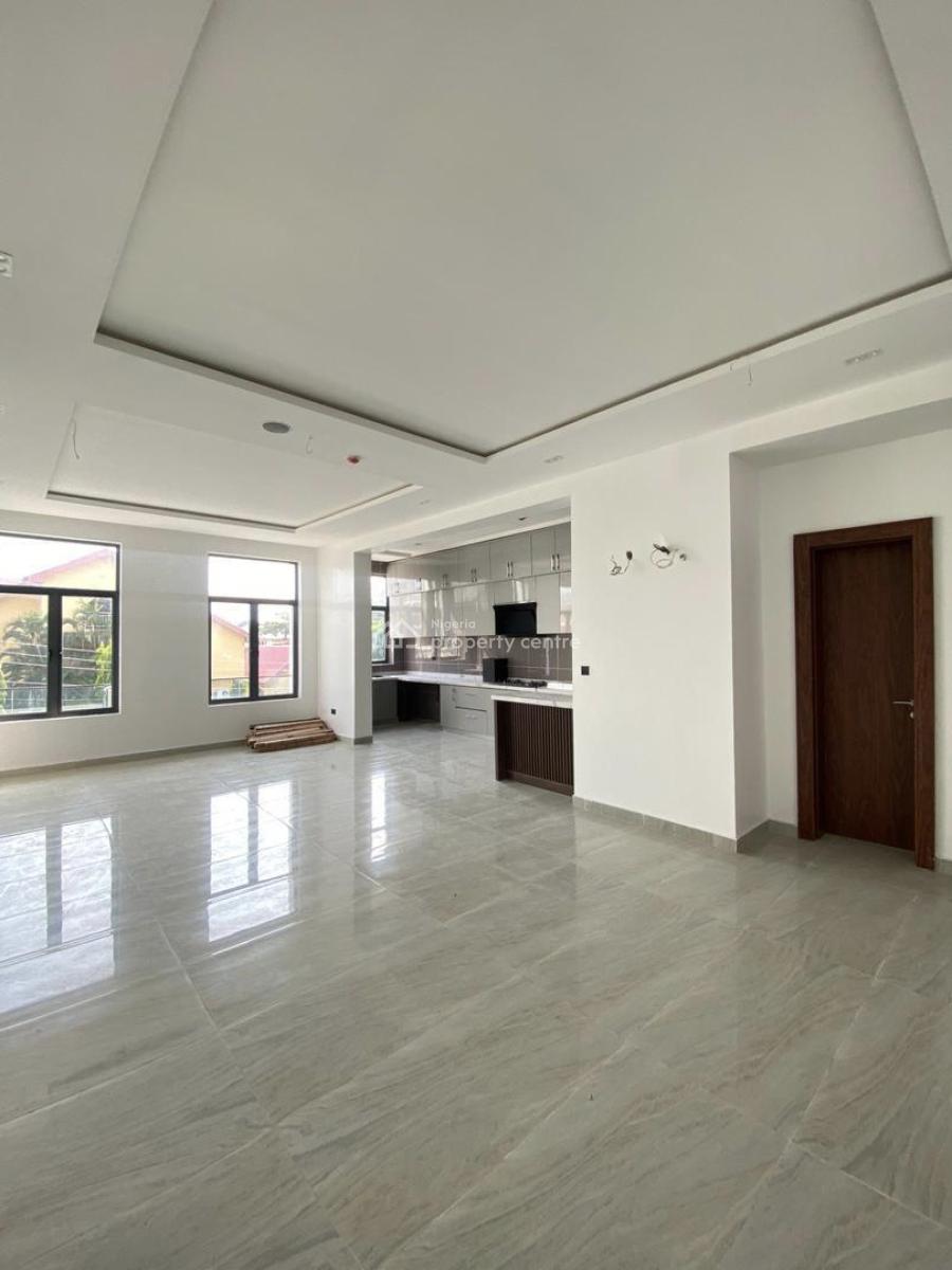 Fully Serviced 2 Bedroom Apartment with Pool & Gym Ideal for Investment, Lekki Phase 1, Lekki, Lagos, Flat / Apartment for Sale