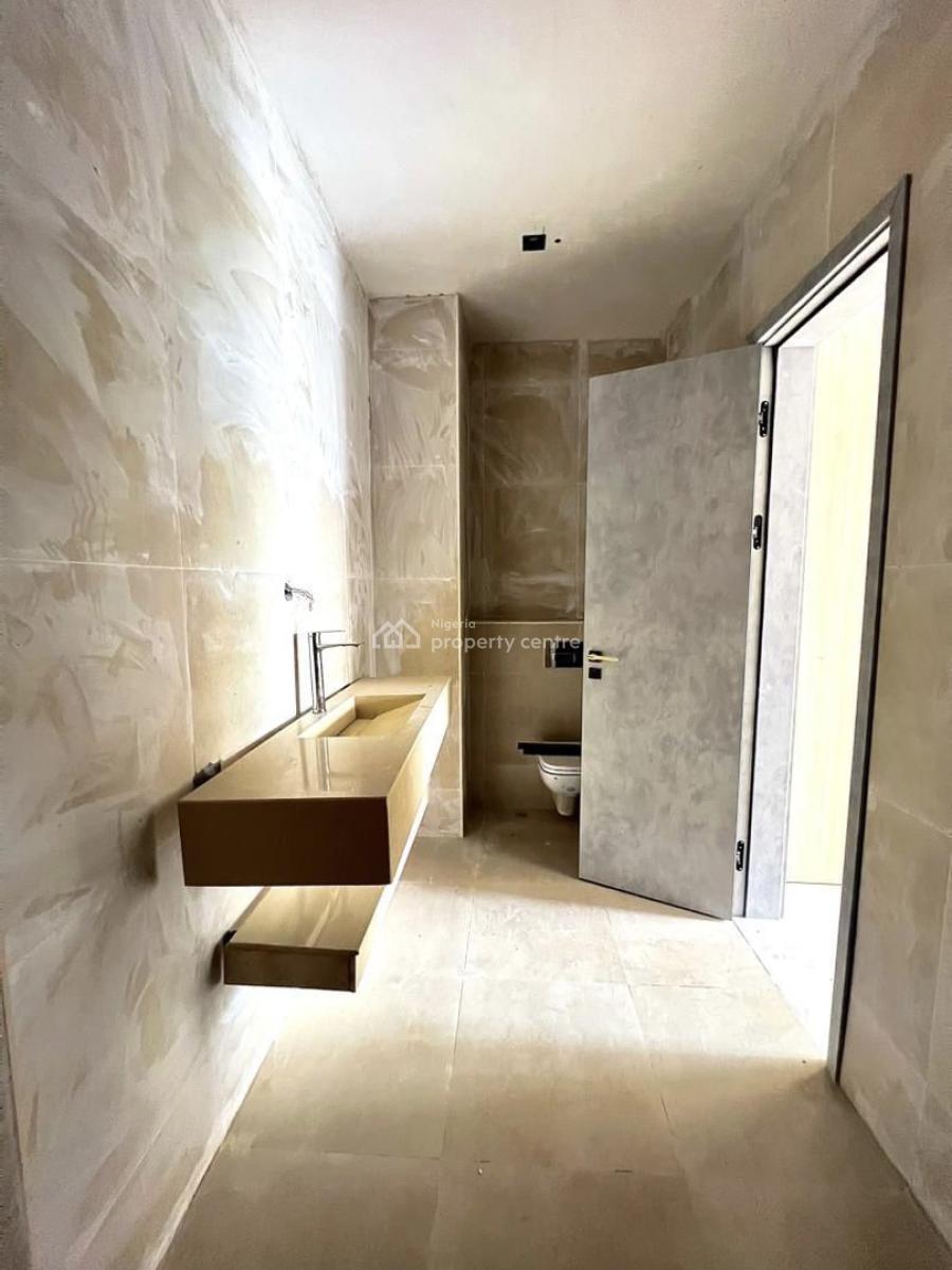 Family Friendly 3 Bedroom Apartment with Spacious Rooms, Elevator, Pool, Lekki Phase 1, Lekki, Lagos, Flat / Apartment for Sale