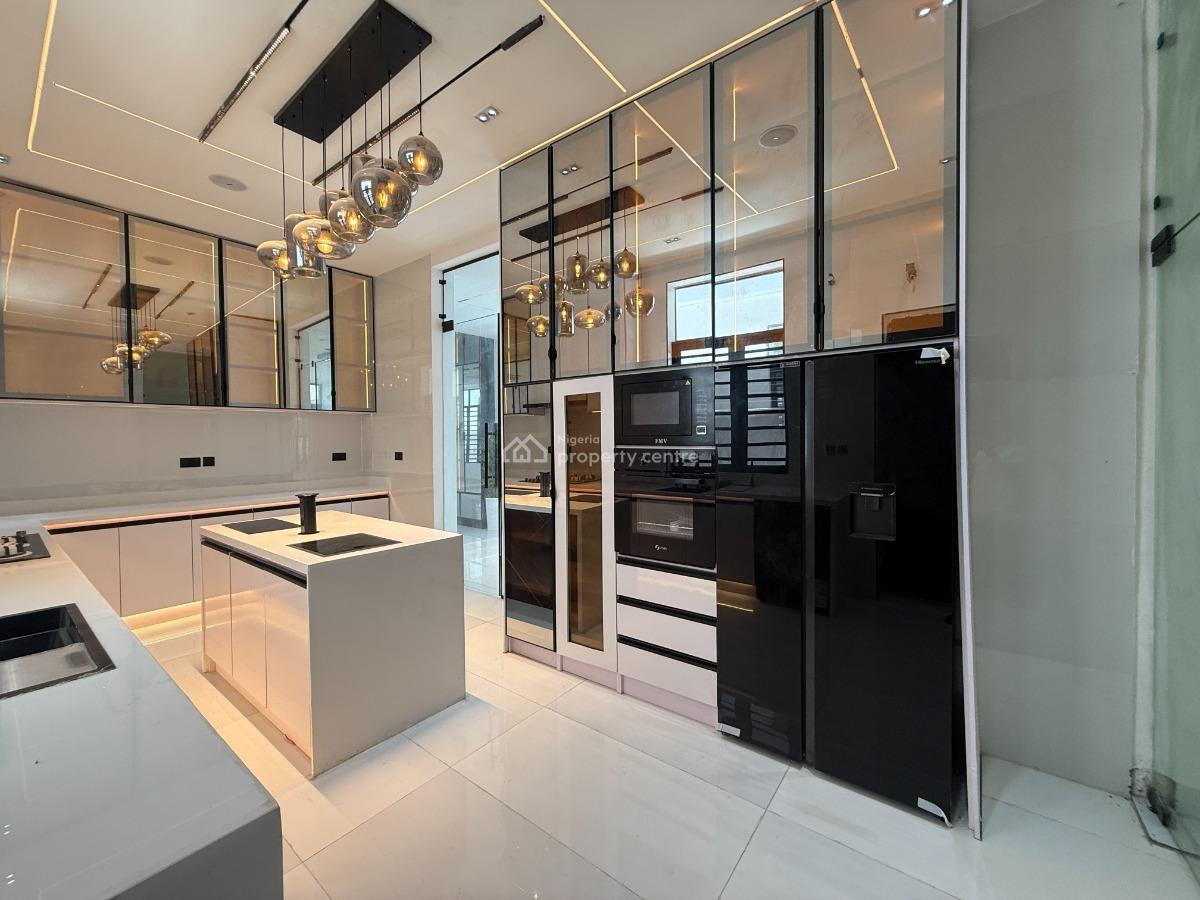 5 Bedroom Detached Available, Lekki, Lagos, Detached Duplex for Sale