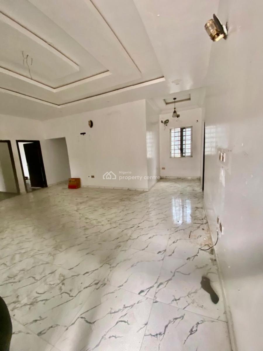 Luxury Upstairs in Secured Environment, Olokonla, Ajah, Lagos, Flat / Apartment for Rent