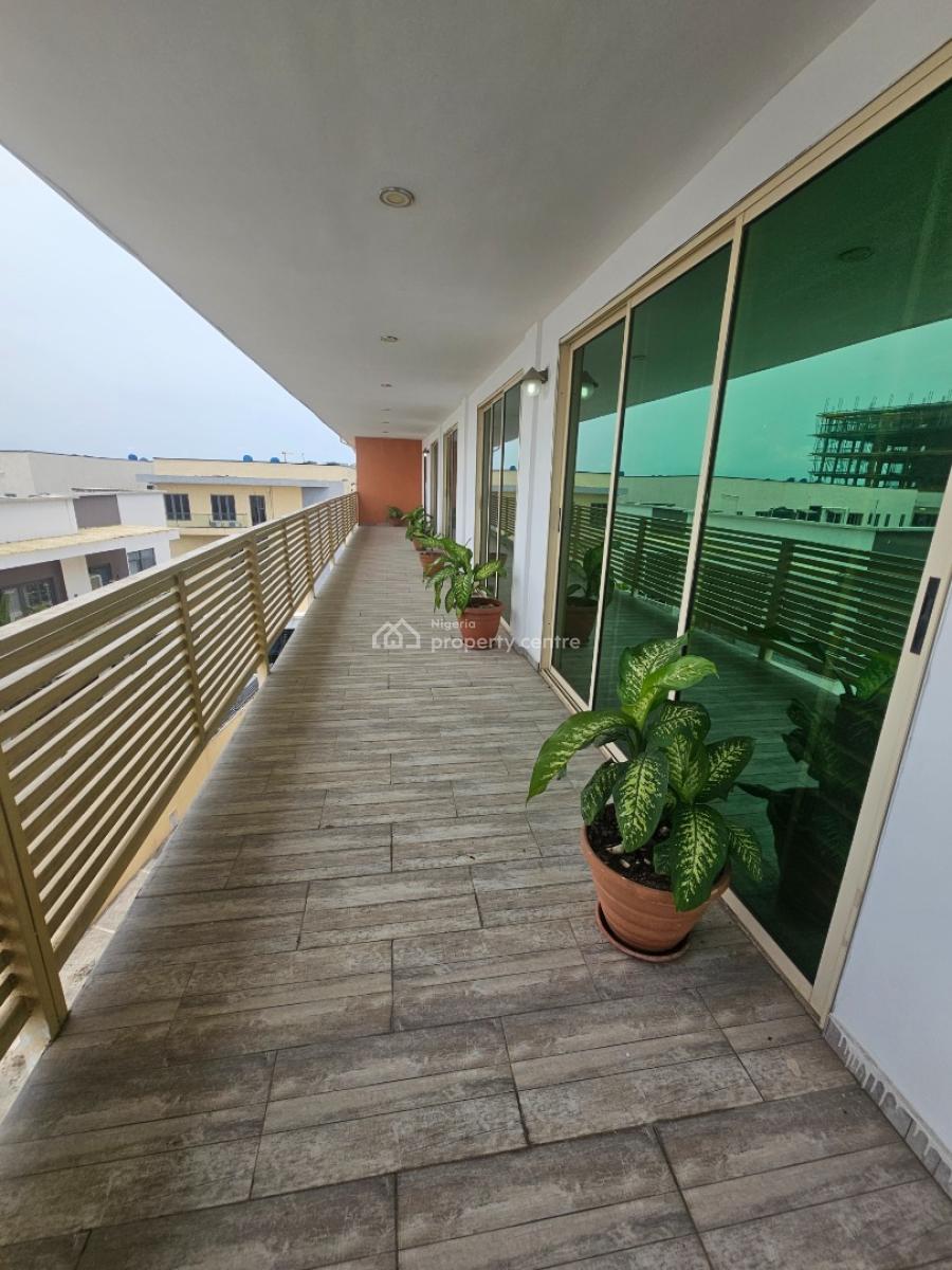 Spacious 2-bedroom Penthouse, Off Admiralty Road, Lekki Phase 1, Lekki, Lagos, Flat / Apartment for Rent