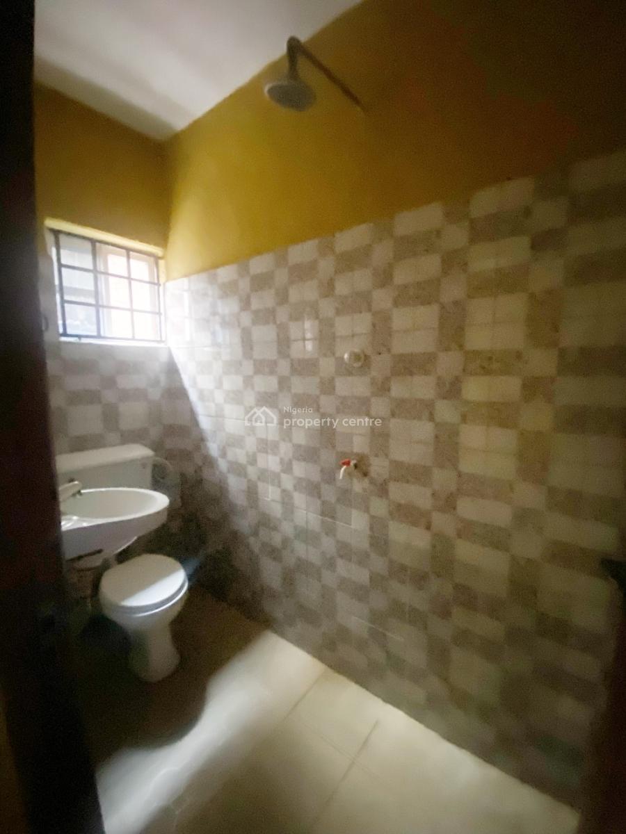 a Well Maintained Spacious 2 Bedroom Flat, Abiodun, Ojodu Berger, Ojodu, Lagos, Flat / Apartment for Rent