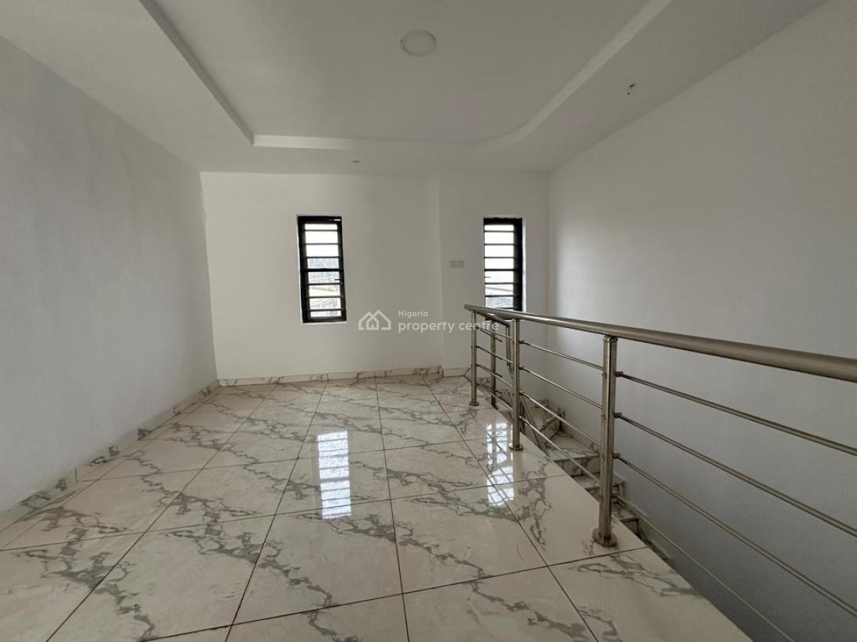 4 Bedroom Semi-detached Duplex, Gra Phase 1, Magodo, Lagos, Semi-detached Duplex for Rent
