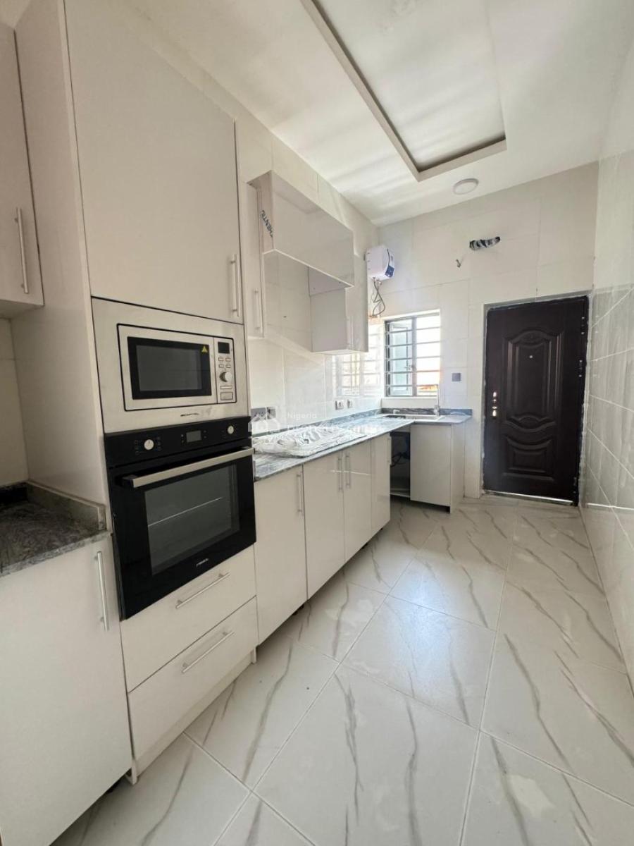 Governors Consent, Ologolo, Ologolo, Lekki, Lagos, Block of Flats for Sale