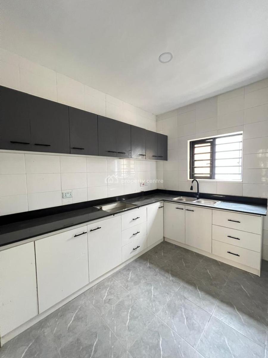 Governors Consent, Ologolo, Ologolo, Lekki, Lagos, Block of Flats for Sale