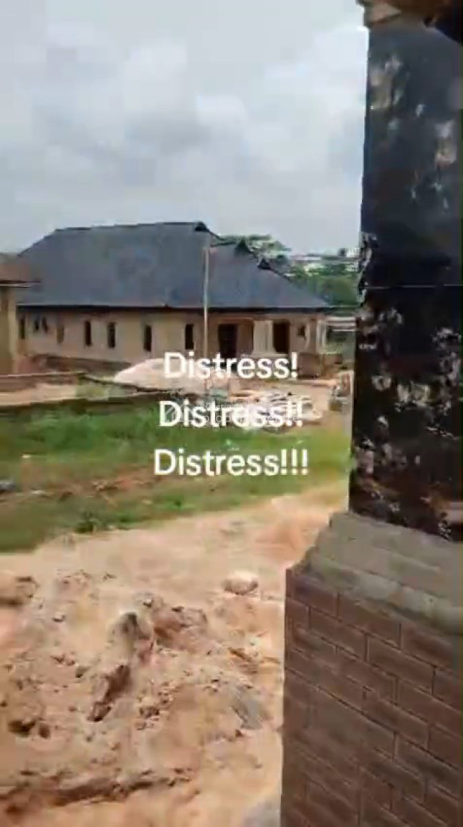 Distress:  95% Completed Standard 4 Bedroom Bungalow, Ekehuan Road, Benin, Oredo, Edo, House for Sale