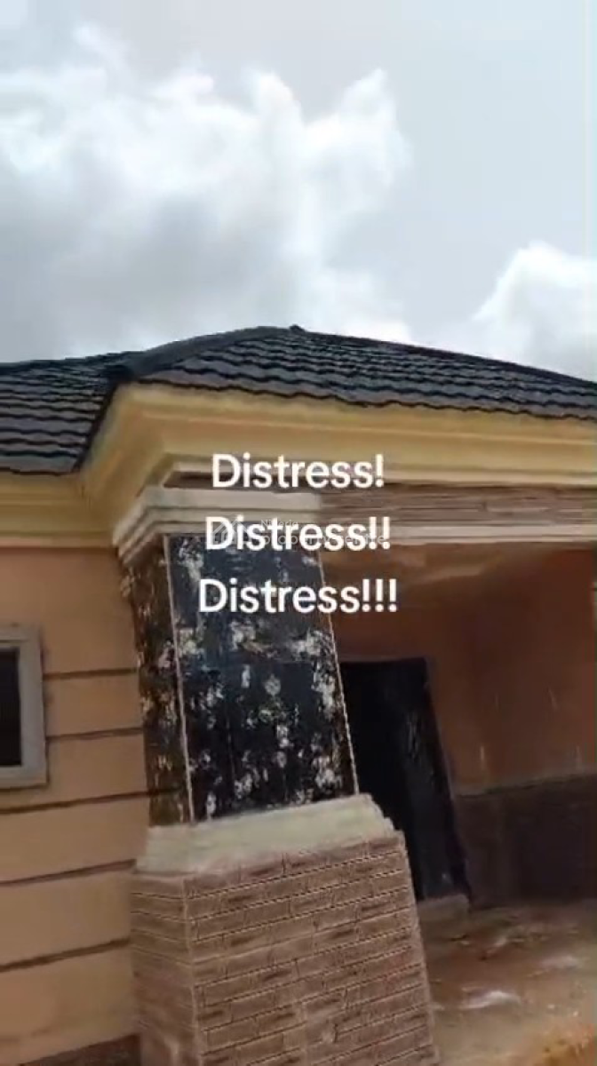 Distress:  95% Completed Standard 4 Bedroom Bungalow, Ekehuan Road, Benin, Oredo, Edo, House for Sale