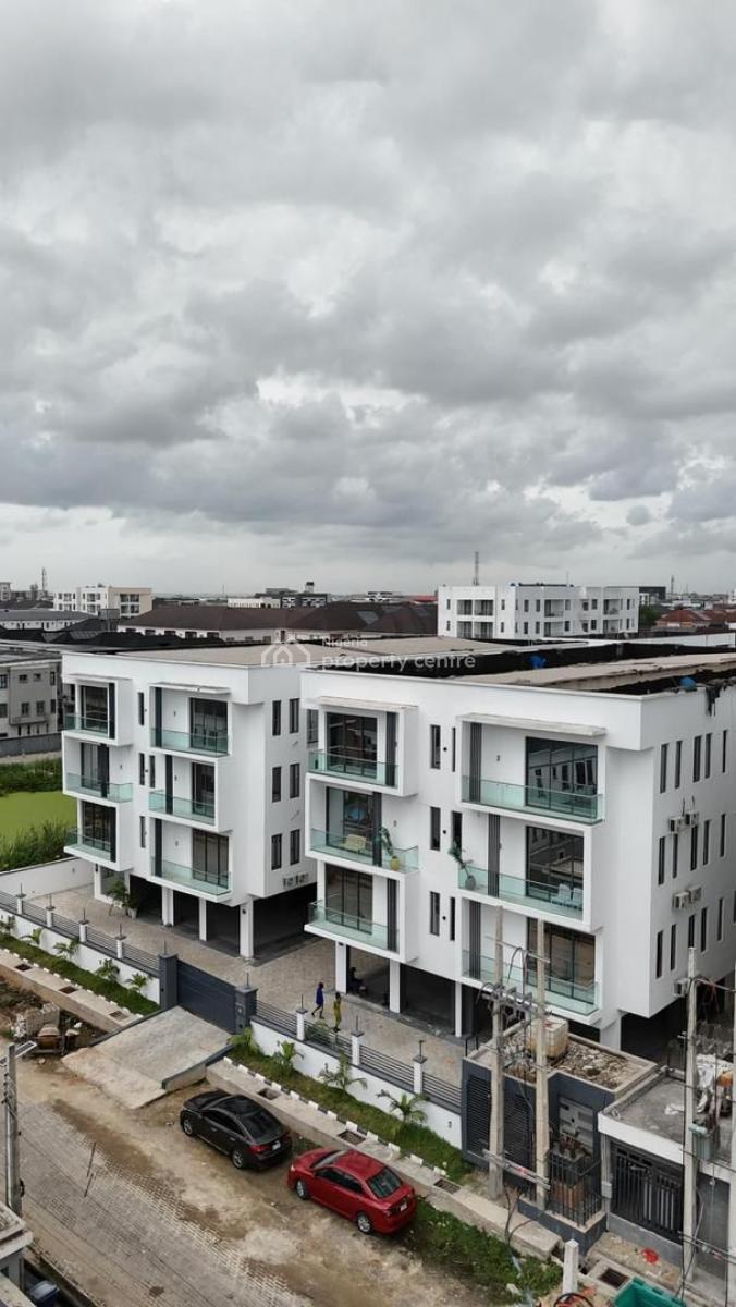 Fully Serviced 3 Bedroom Apartment with Pool, Elevator, Central Gas, Gym, Lekki Phase 1, Lekki, Lagos, Flat / Apartment for Sale