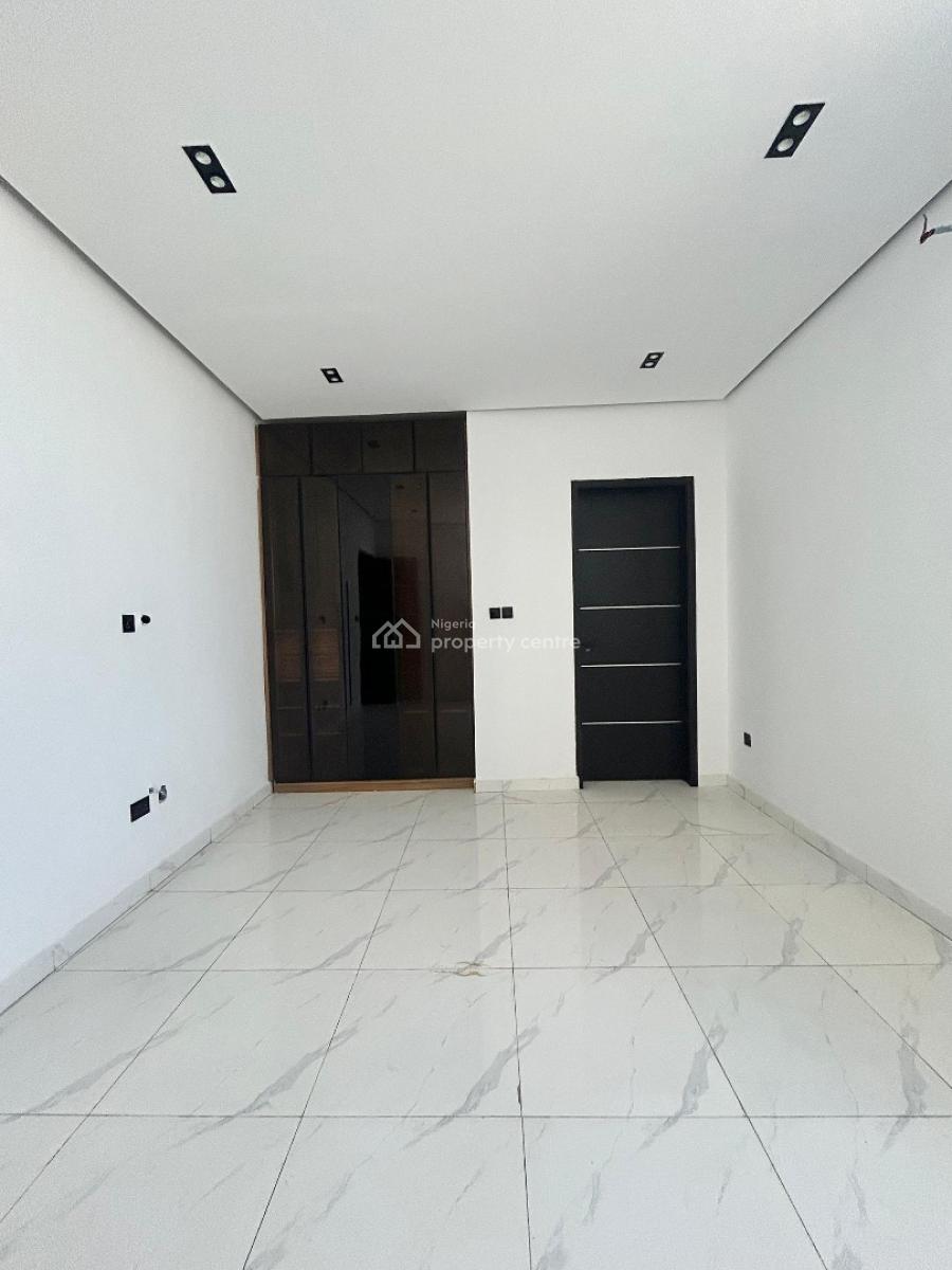 2 Bedroom Apartment, Ologolo, Lekki, Lagos, Flat / Apartment for Sale