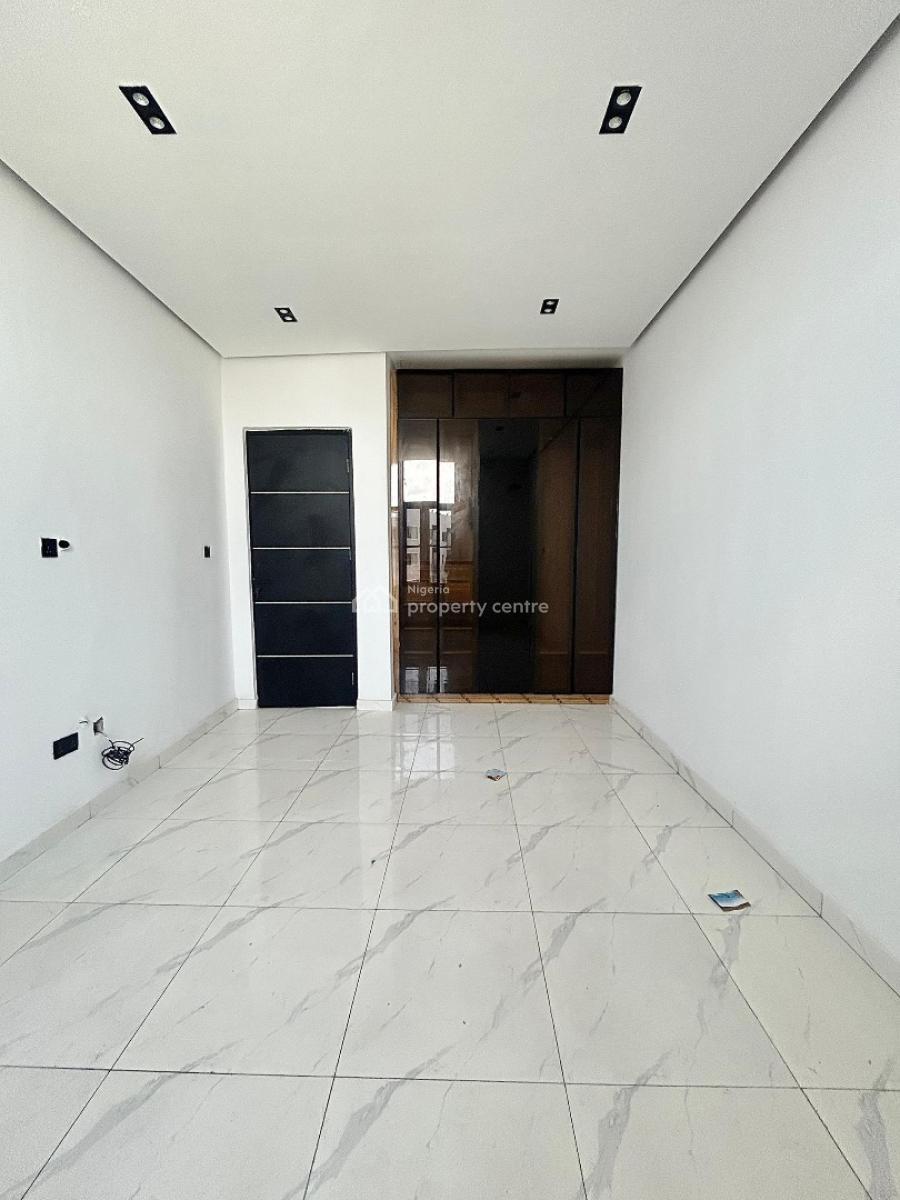 2 Bedroom Apartment, Ologolo, Lekki, Lagos, Flat / Apartment for Sale