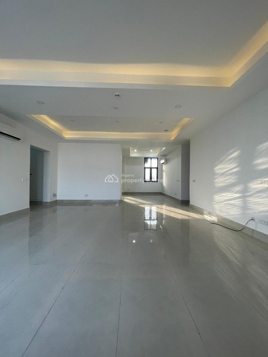 Luxurious 3 Bedroom Penthouse with Bq, Pool, Gym and Elevator, Lekki Phase 1, Lekki, Lagos, Flat / Apartment for Sale