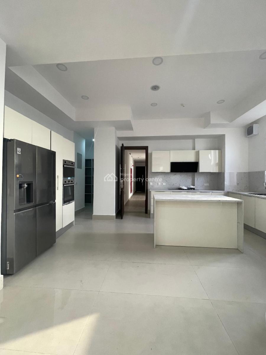 Luxurious 3 Bedroom Penthouse with Bq, Pool, Gym and Elevator, Lekki Phase 1, Lekki, Lagos, Flat / Apartment for Sale