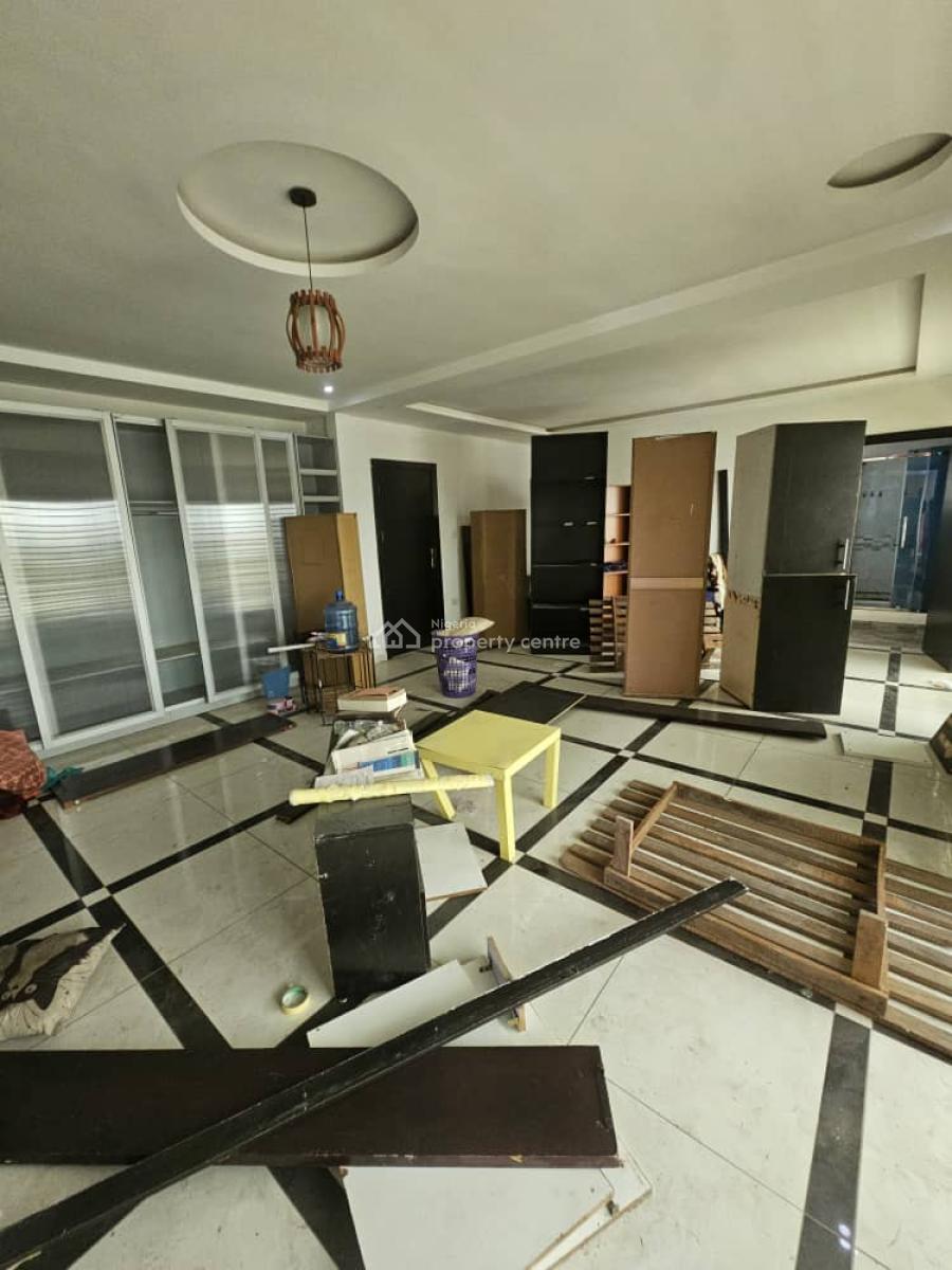 Spacious  2-bedroom Flat Apartment Penthouse., Off Admiralty Road, Lekki Phase 1, Lekki, Lagos, Flat / Apartment for Rent