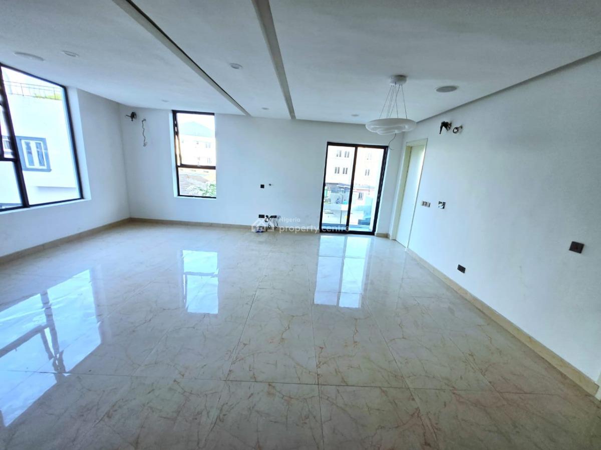 Tastefully Finished Serviced 4 Bedroom Maisonette, Lekki Phase 1, Lekki, Lagos, Flat / Apartment for Sale