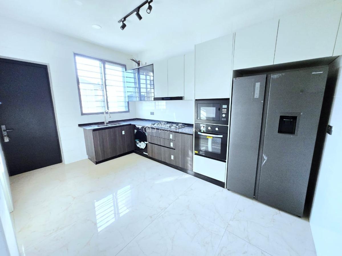 Tastefully Finished Serviced 4 Bedroom Maisonette, Lekki Phase 1, Lekki, Lagos, Flat / Apartment for Sale