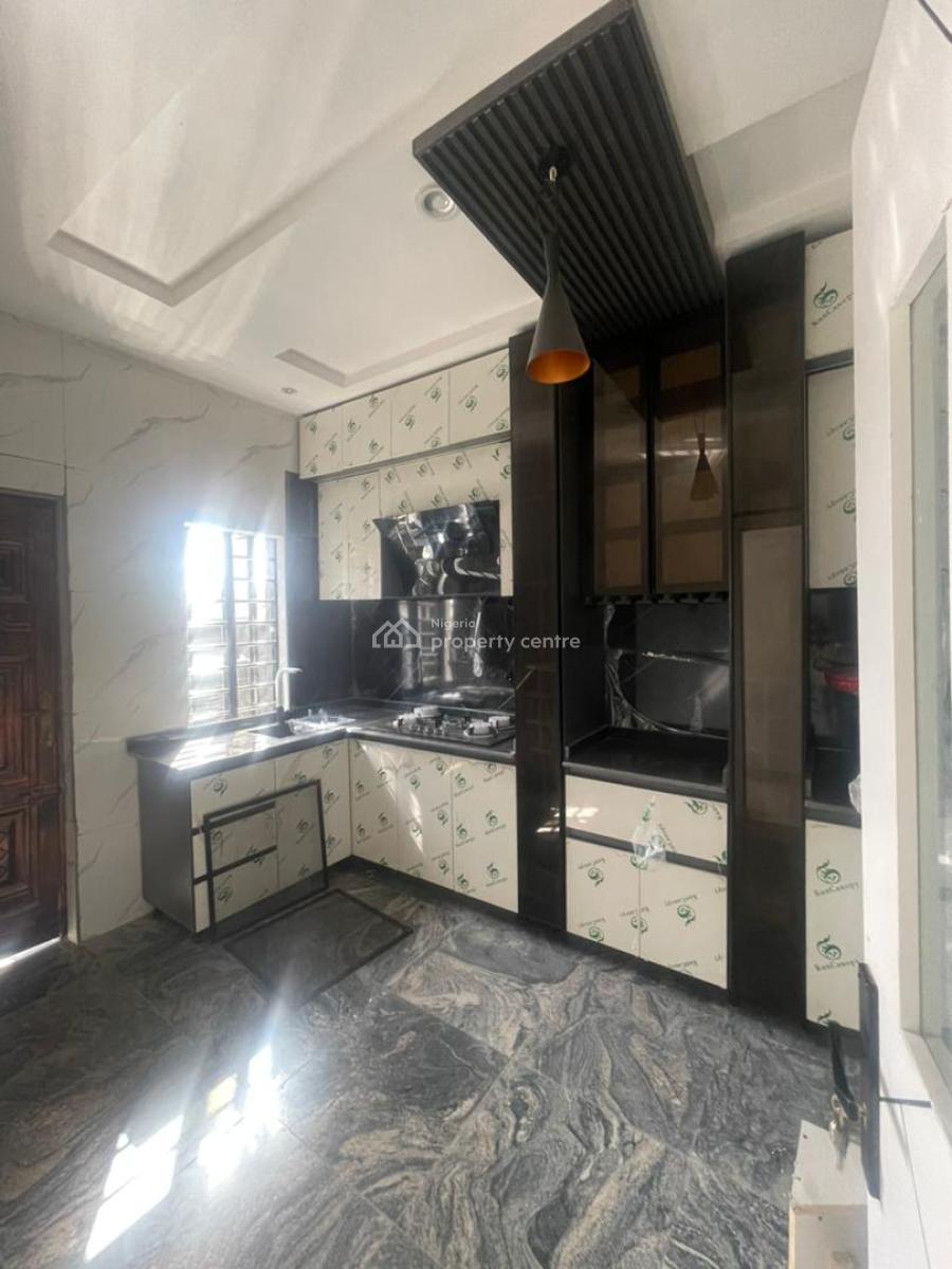 Luxury 2 Bedroom Apartment in a Communal Living Space, Igbo Efon, Lekki, Lagos, Flat / Apartment for Sale