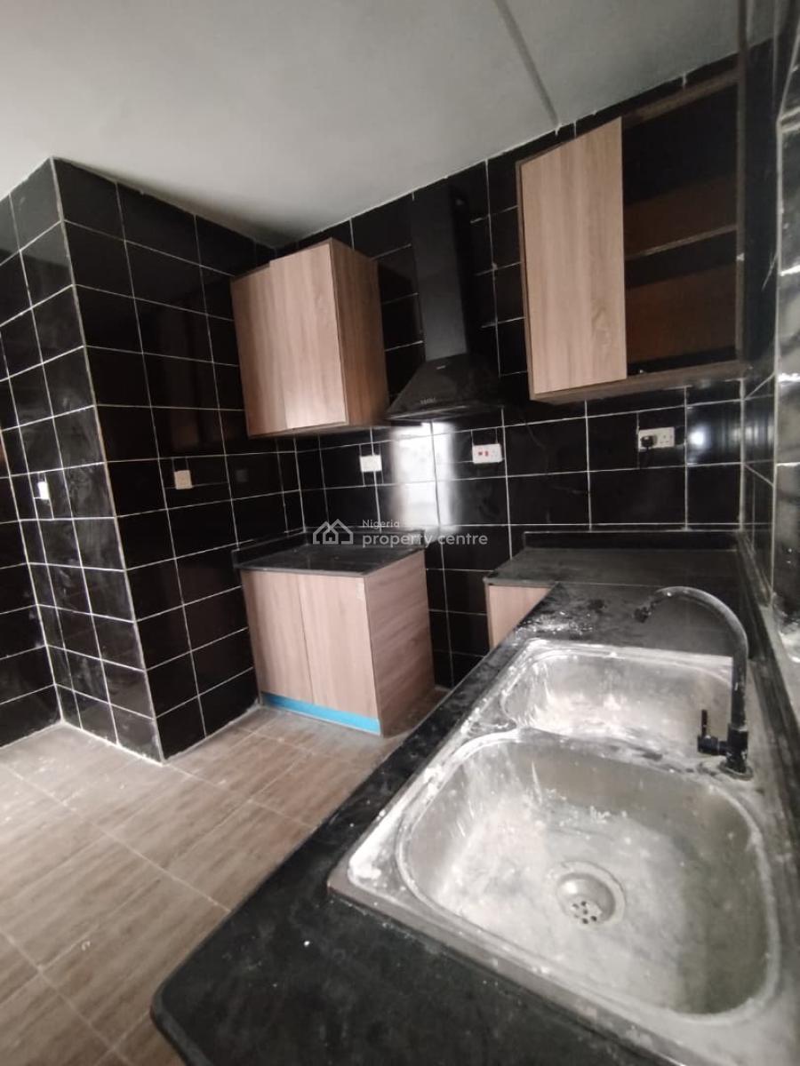 Luxurious Spacious 2 Bedroom Flat, Seaside, Badore, Ajah, Lagos, Flat / Apartment for Rent