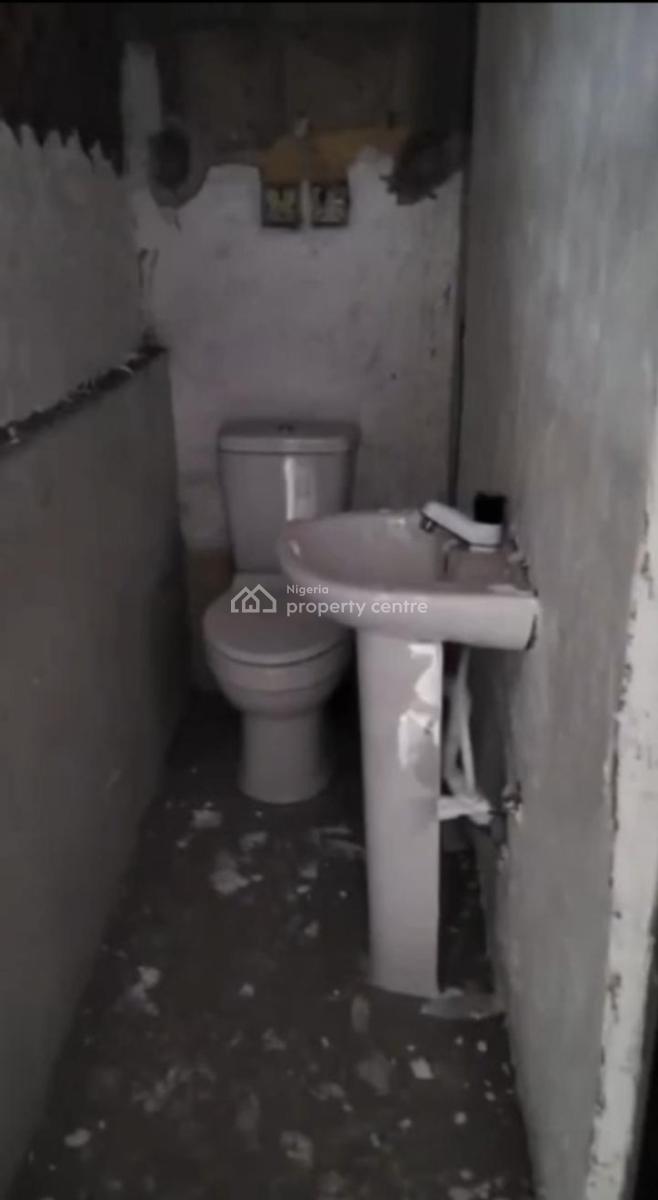 Lovely 2bedroom Flat, Akerele, Surulere, Lagos, Flat / Apartment for Rent