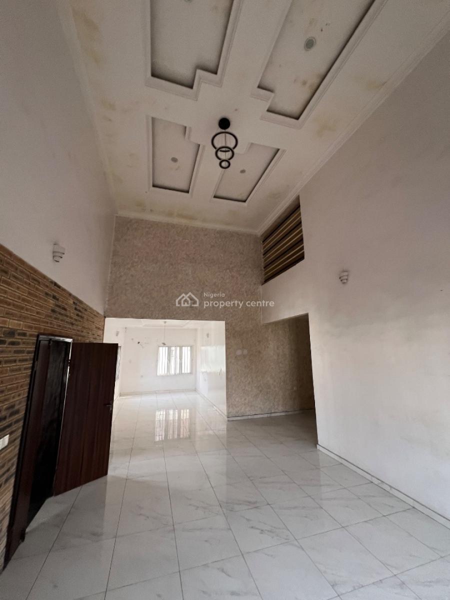 4bedroom Terrace in a Serviced Estate, Osapa London, Osapa, Lekki, Lagos, Terraced Duplex for Rent