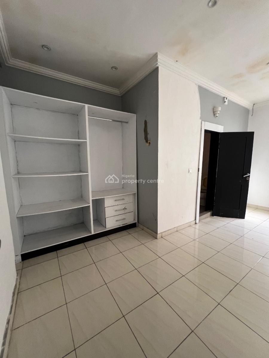 4bedroom Terrace in a Serviced Estate, Osapa London, Osapa, Lekki, Lagos, Terraced Duplex for Rent
