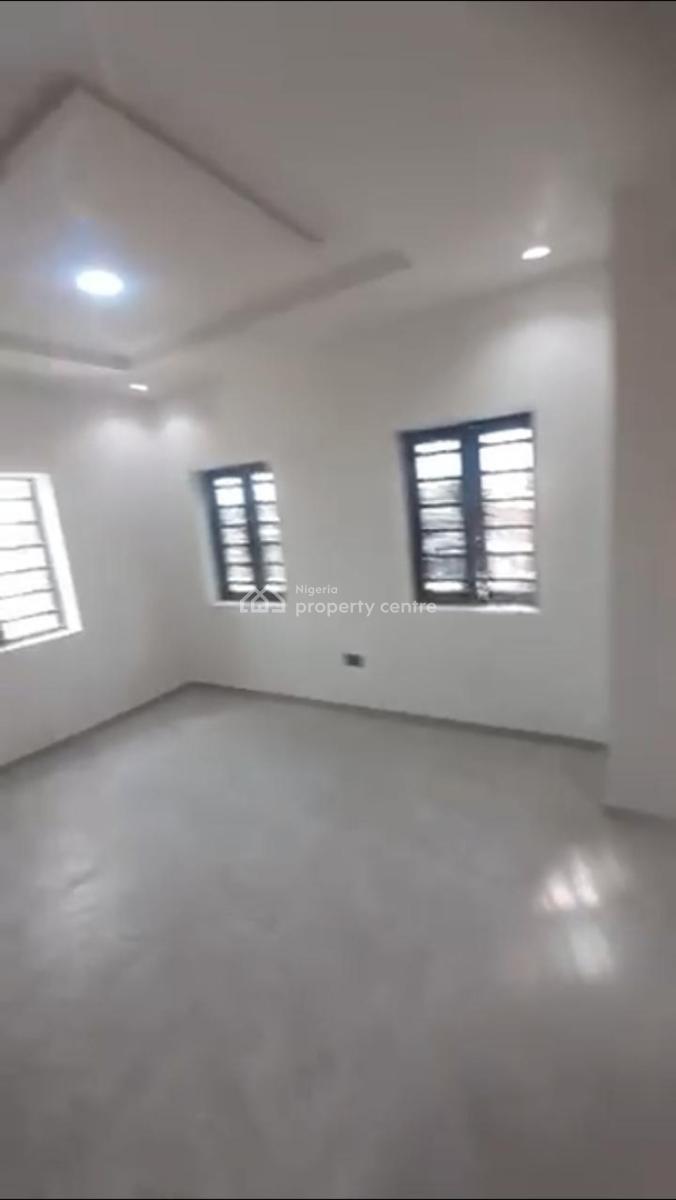 Lovely 2bedroom Flat, Off Agidi Road, Alapere, Alapere, Ketu, Lagos, Flat / Apartment for Rent
