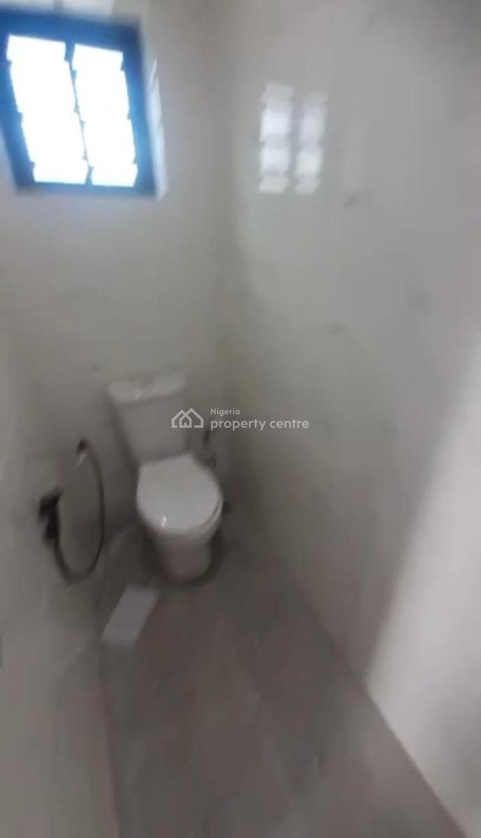 Lovely 2bedroom Flat, Off Agidi Road, Alapere, Alapere, Ketu, Lagos, Flat / Apartment for Rent