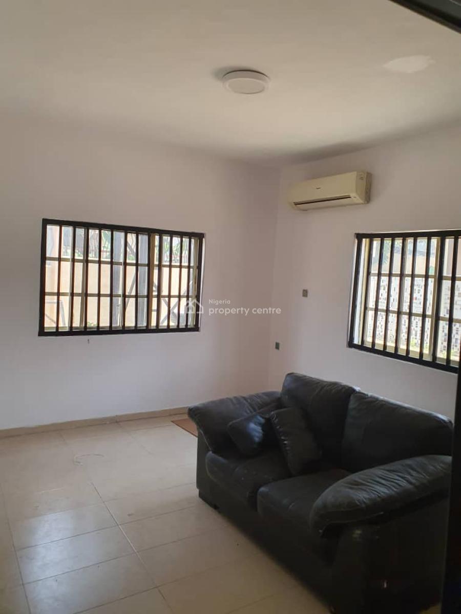 Nicely Built 4 Bedroom Apartment with Bq, Shonibare Estate Off Bank Anthony Way, Ikeja, Lagos, Flat / Apartment for Rent