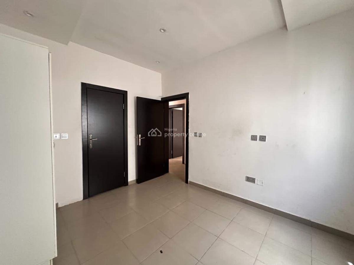 4-bedroom Terrace Duplex, Mobil Road, Ilaje, Ajah, Lagos, Terraced Duplex for Rent