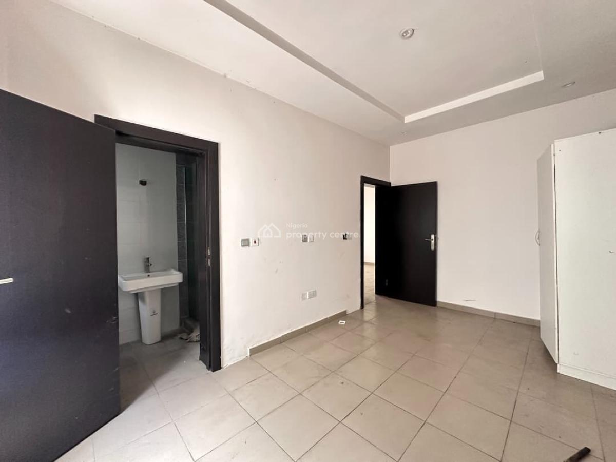 4-bedroom Terrace Duplex, Mobil Road, Ilaje, Ajah, Lagos, Terraced Duplex for Rent