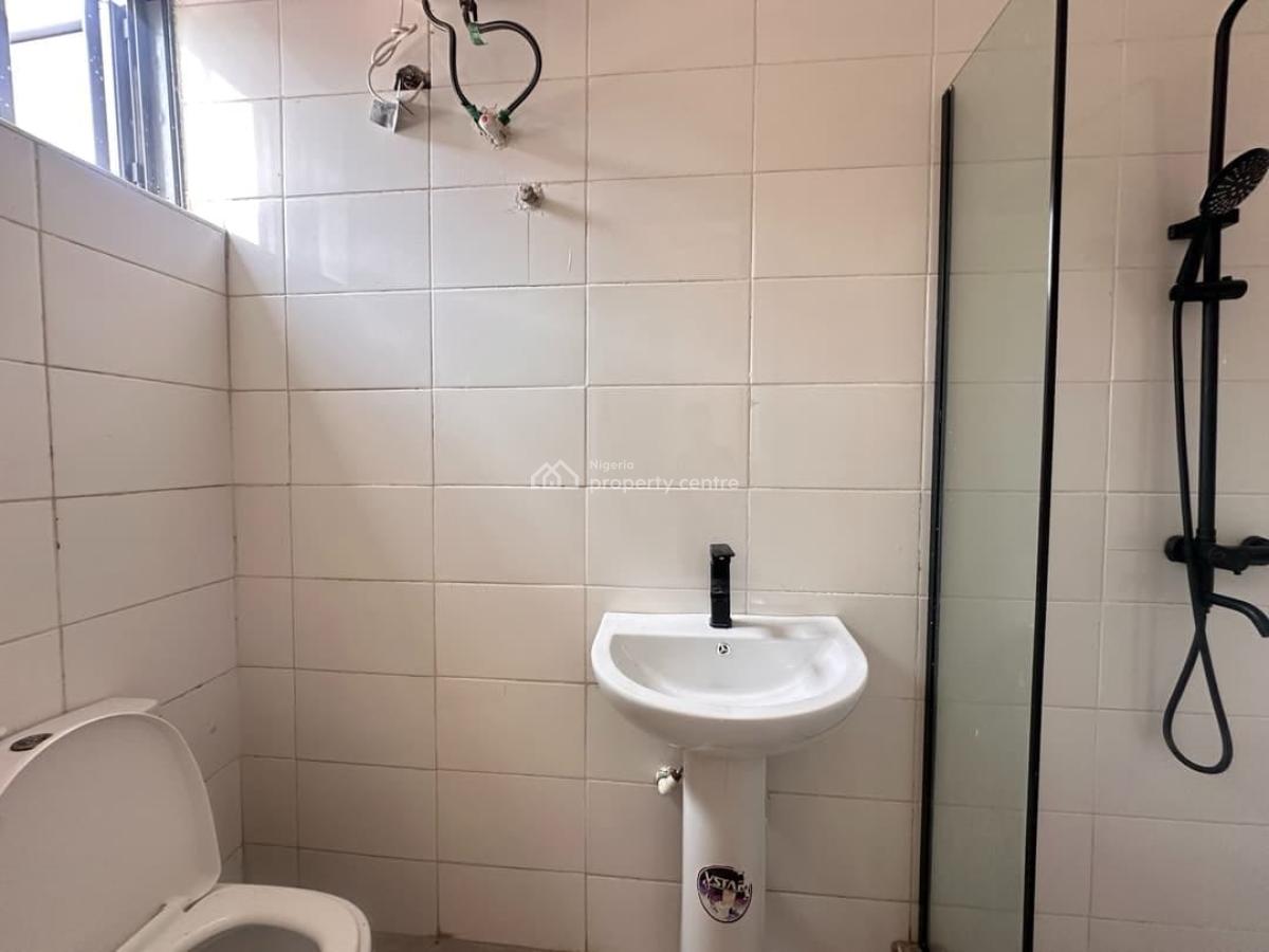 4-bedroom Terrace Duplex, Mobil Road, Ilaje, Ajah, Lagos, Terraced Duplex for Rent