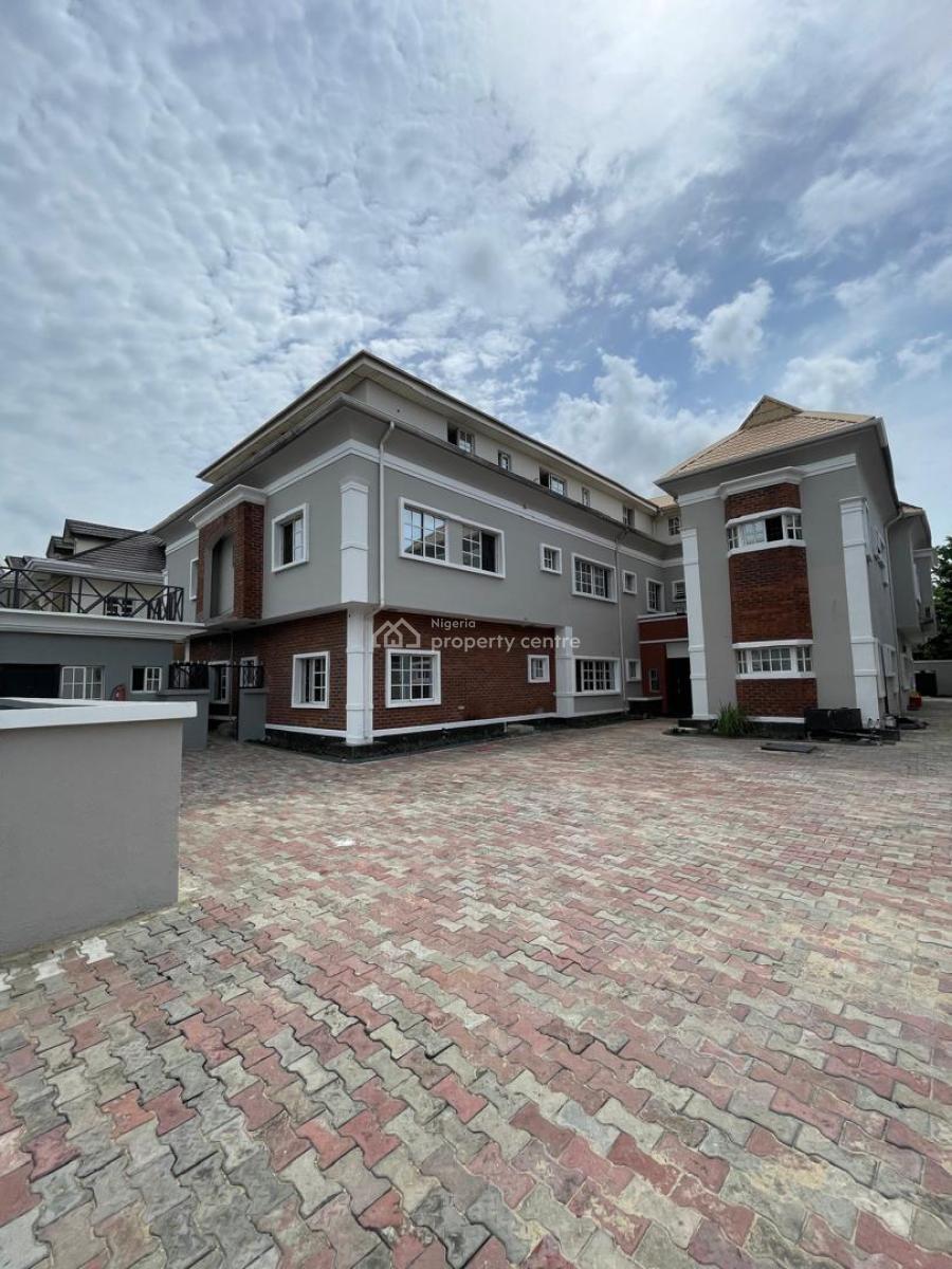 3 Bedroom with Bq /swimming Pool, Off Admiralty Way, Lekki Phase 1, Lekki, Lagos, Flat / Apartment for Rent