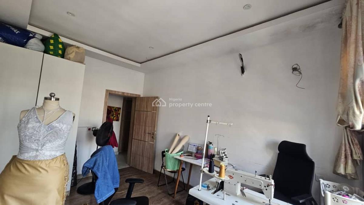 3 Bedrooms Flat with a Room Bq, Josodat Estate Gbagada, Gbagada, Lagos, House for Sale