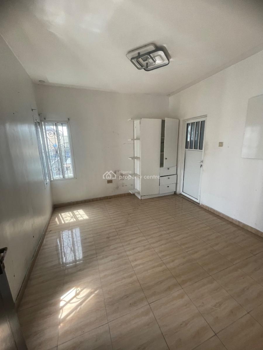 Well Maintained 1 Bedroom Apartment, Osapa, Lekki, Lagos, Mini Flat (room and Parlour) for Rent