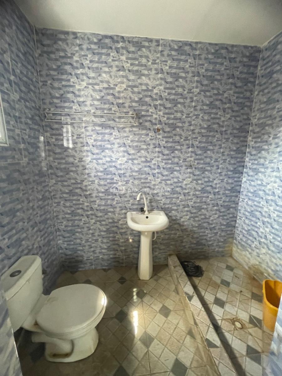 Well Maintained 1 Bedroom Apartment, Osapa, Lekki, Lagos, Mini Flat (room and Parlour) for Rent