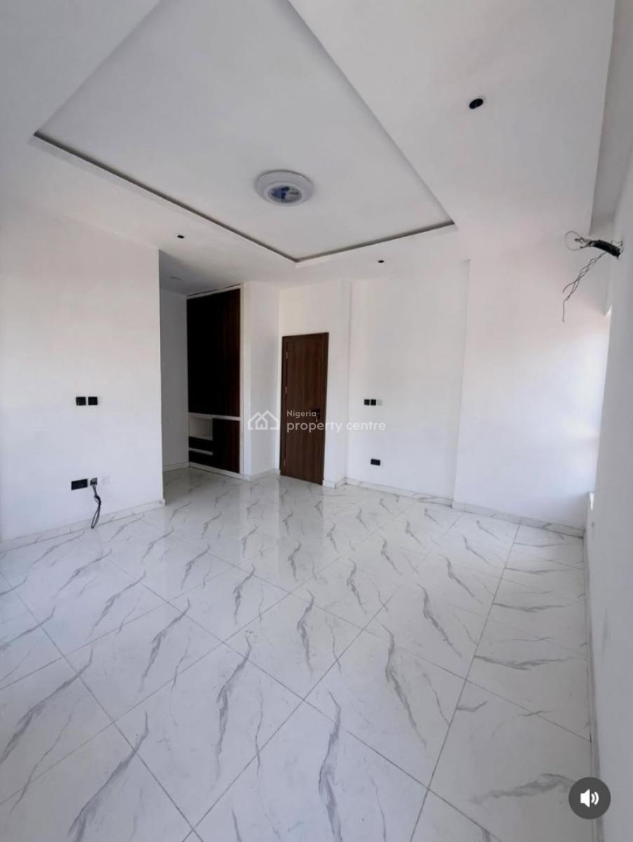 Beautiful 5 Bedroom Fully Detached with Bq, Ologolo, Lekki, Lagos, Detached Duplex for Rent