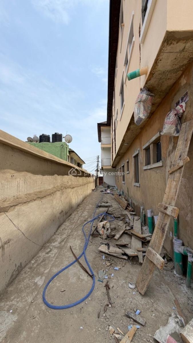 Morgan Apartment Is a Decent 17 Years Long Lease Apartment in Somolu,, Massive, Shomolu, Lagos, Mini Flat (room and Parlour) for Rent