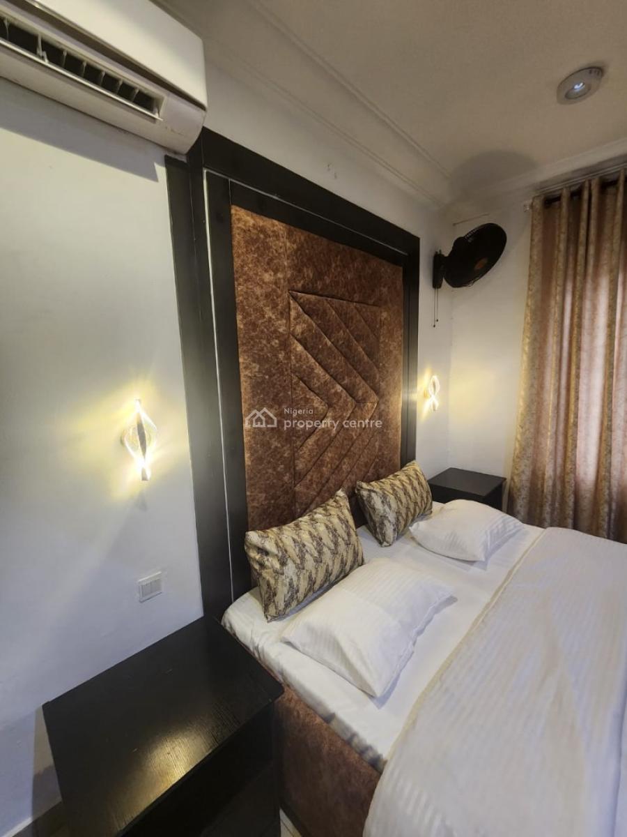 Lush 3bedroom Apartment with Swimming Pool, Gra Ikeja, Ikeja, Lagos, Flat / Apartment Short Let