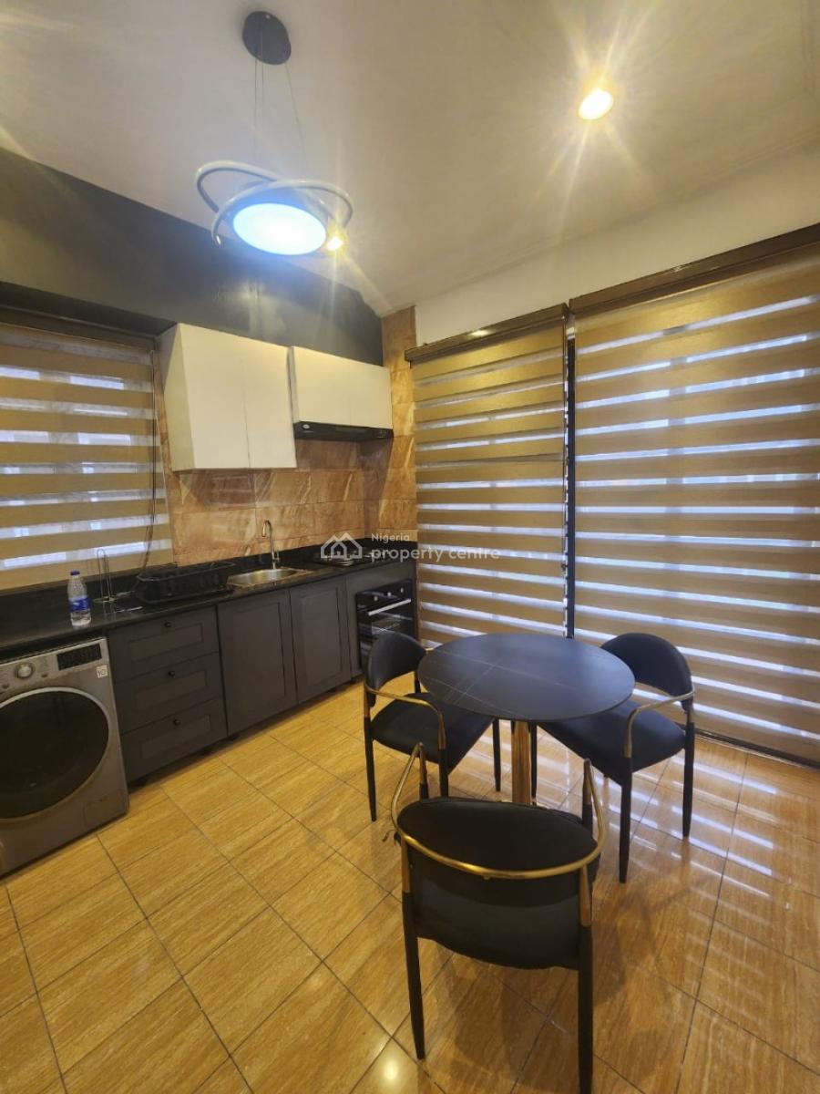 Lush 3bedroom Apartment with Swimming Pool, Gra Ikeja, Ikeja, Lagos, Flat / Apartment Short Let