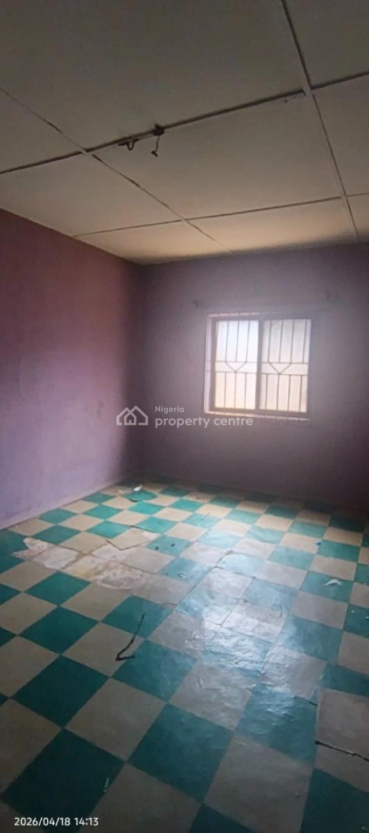 3 Bedroom Flat, No. 1, Alade Egbeyemi Street, Idiroko, Elepe Road, Ikorodu, Lagos, Flat / Apartment for Rent