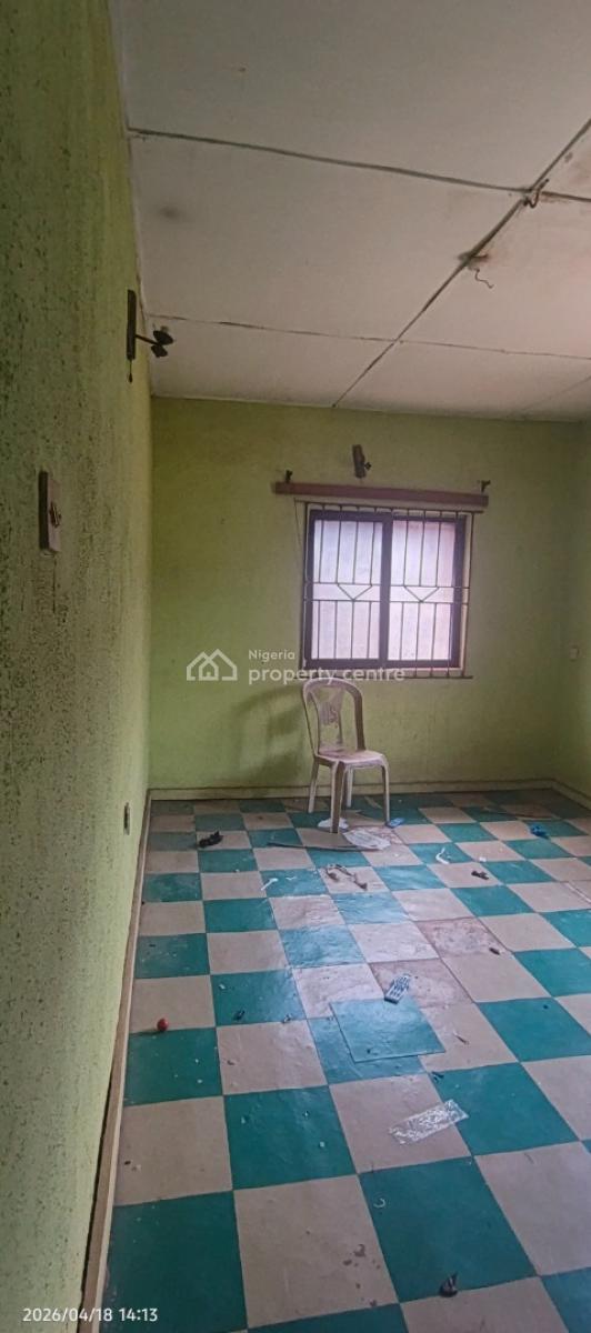 3 Bedroom Flat, No. 1, Alade Egbeyemi Street, Idiroko, Elepe Road, Ikorodu, Lagos, Flat / Apartment for Rent